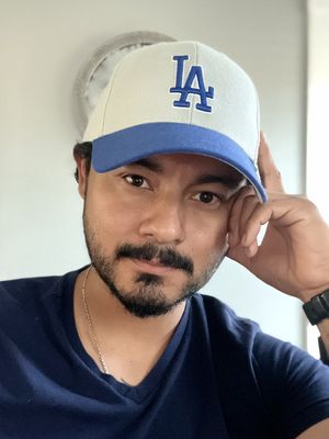 Moises, 31