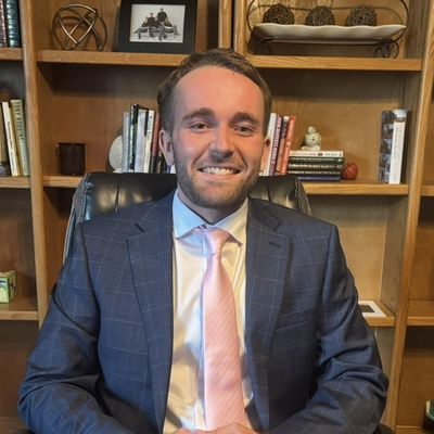 Thomas, 24