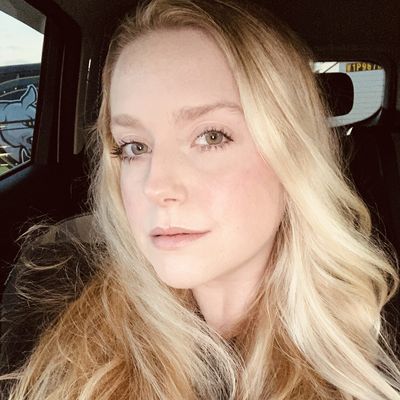 Abigail, 26