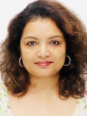 Lynette, 53