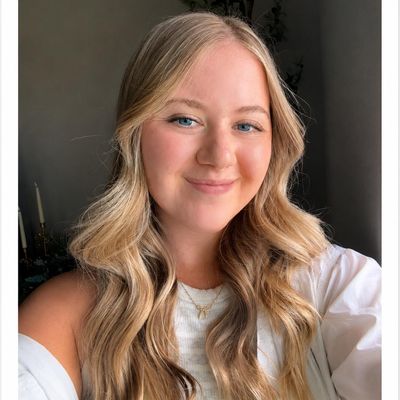 Sarah, 25