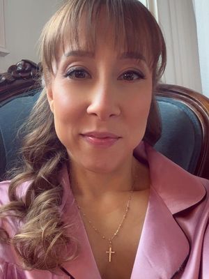Christine, 40