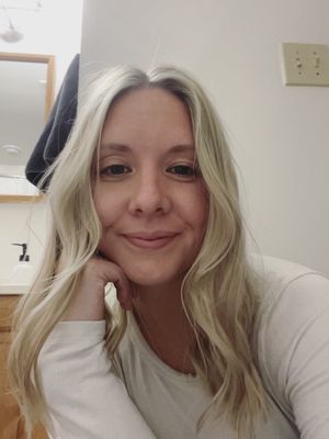 Shannon, 28