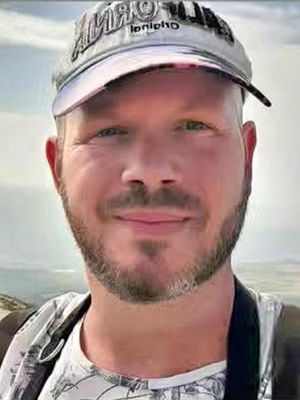 Federico, 39