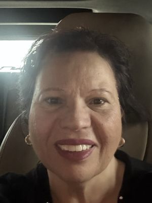 Bella, 70