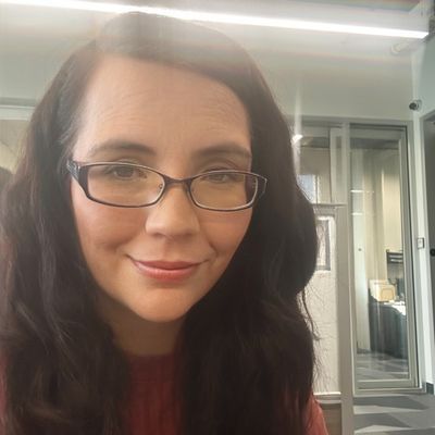 Ashley, 40