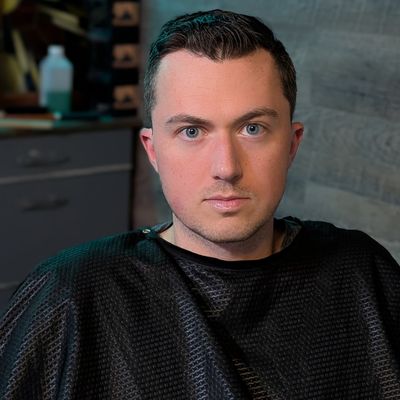 Tom, 31
