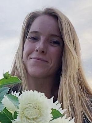 Maria, 27