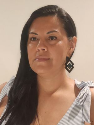 Andrea, 46
