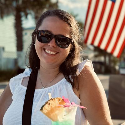Abby, 27
