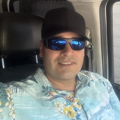 Johnny, 40
