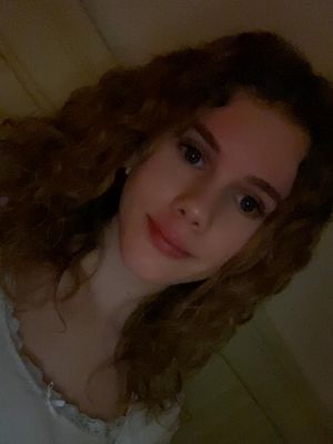 Kate, 19