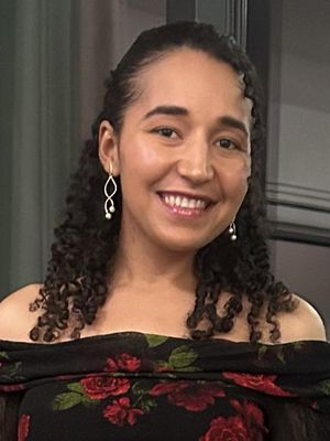 Camila, 28