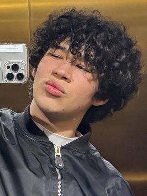 Alikhan, 18
