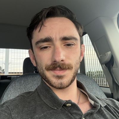 Aidan, 25