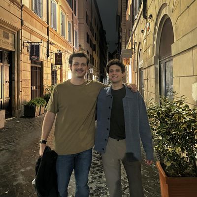 Marcello, 25