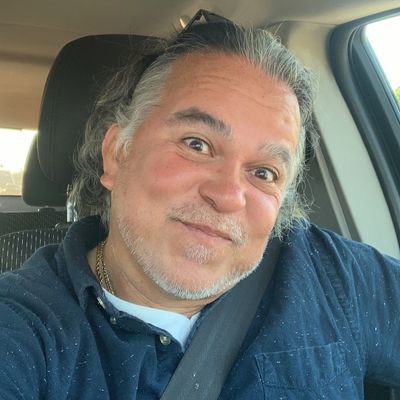 Gustavo, 55