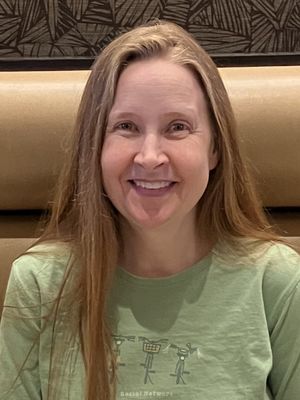 Julie, 51