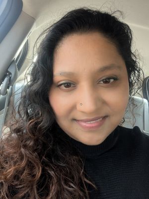 Vanessa, 32