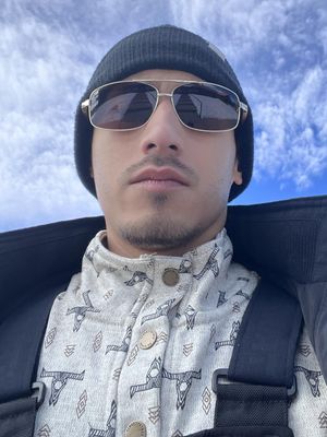 Chris, 25