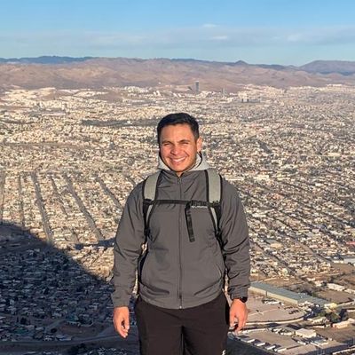 Mauricio, 28