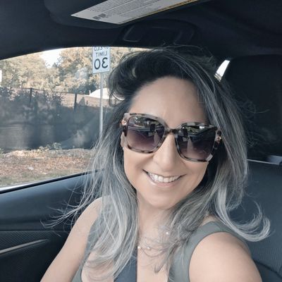 Angela, 39