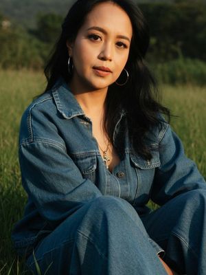 Bernadette Dian, 45