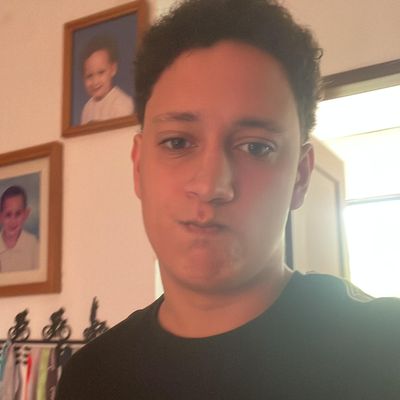 Erick, 18