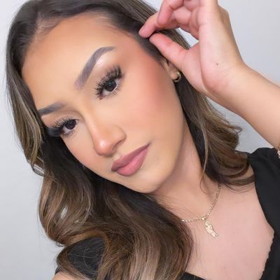 Fernanda, 20