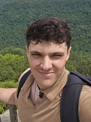 Joey, 33