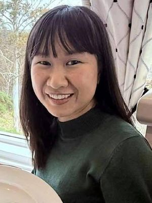 Anna, 38