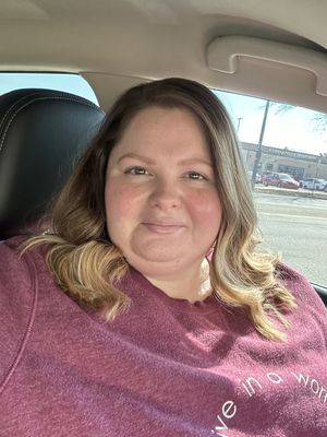 Sara, 33