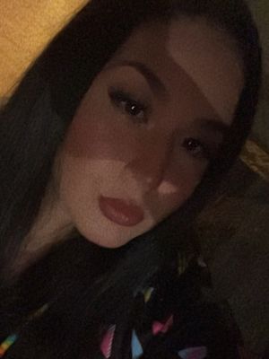 Angelica, 27