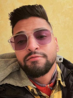 Denny, 30