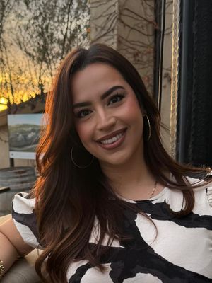 Viviana, 36