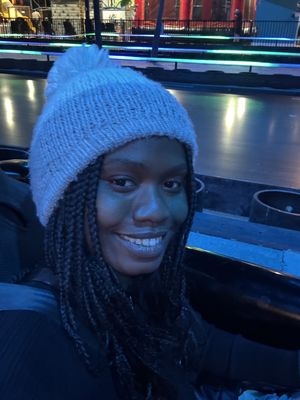 Uzo, 28
