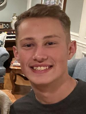 Matevz, 22