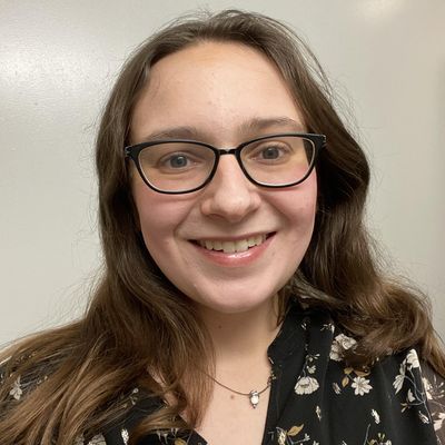 Amber, 30