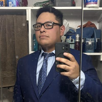 Javier, 28