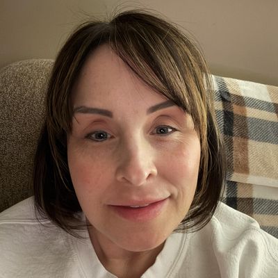 Danielle, 44
