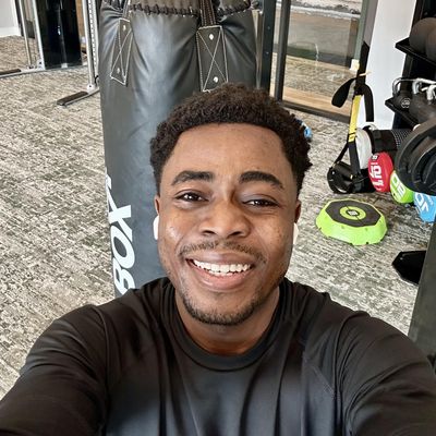 Komla, 27