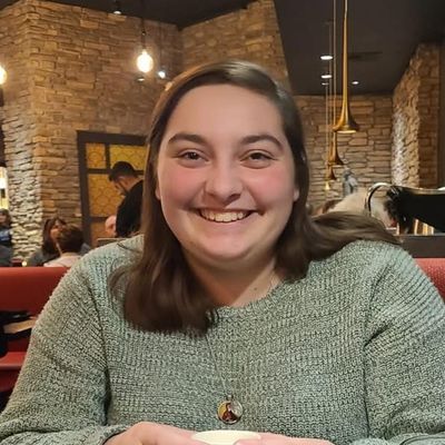 Kate, 25