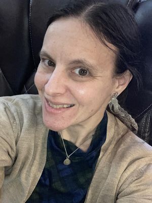 Lauren, 43