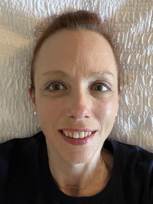 Cara, 52