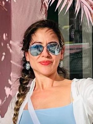 Tannya, 39