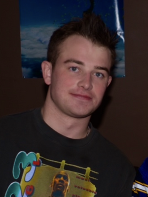 Leo, 24
