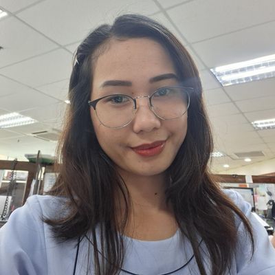 Rose, 27