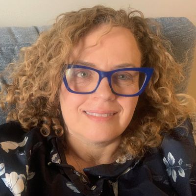 Vicki, 53
