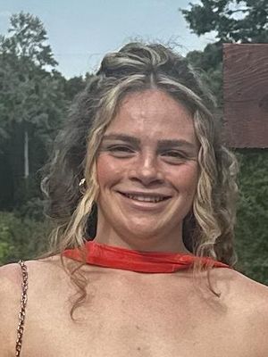 Ali, 26