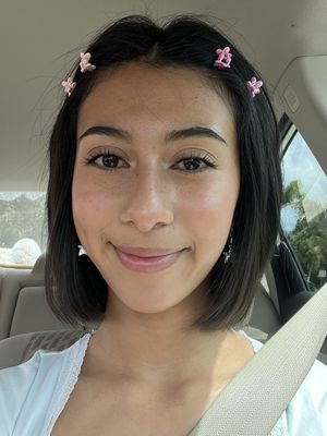 Emily, 20